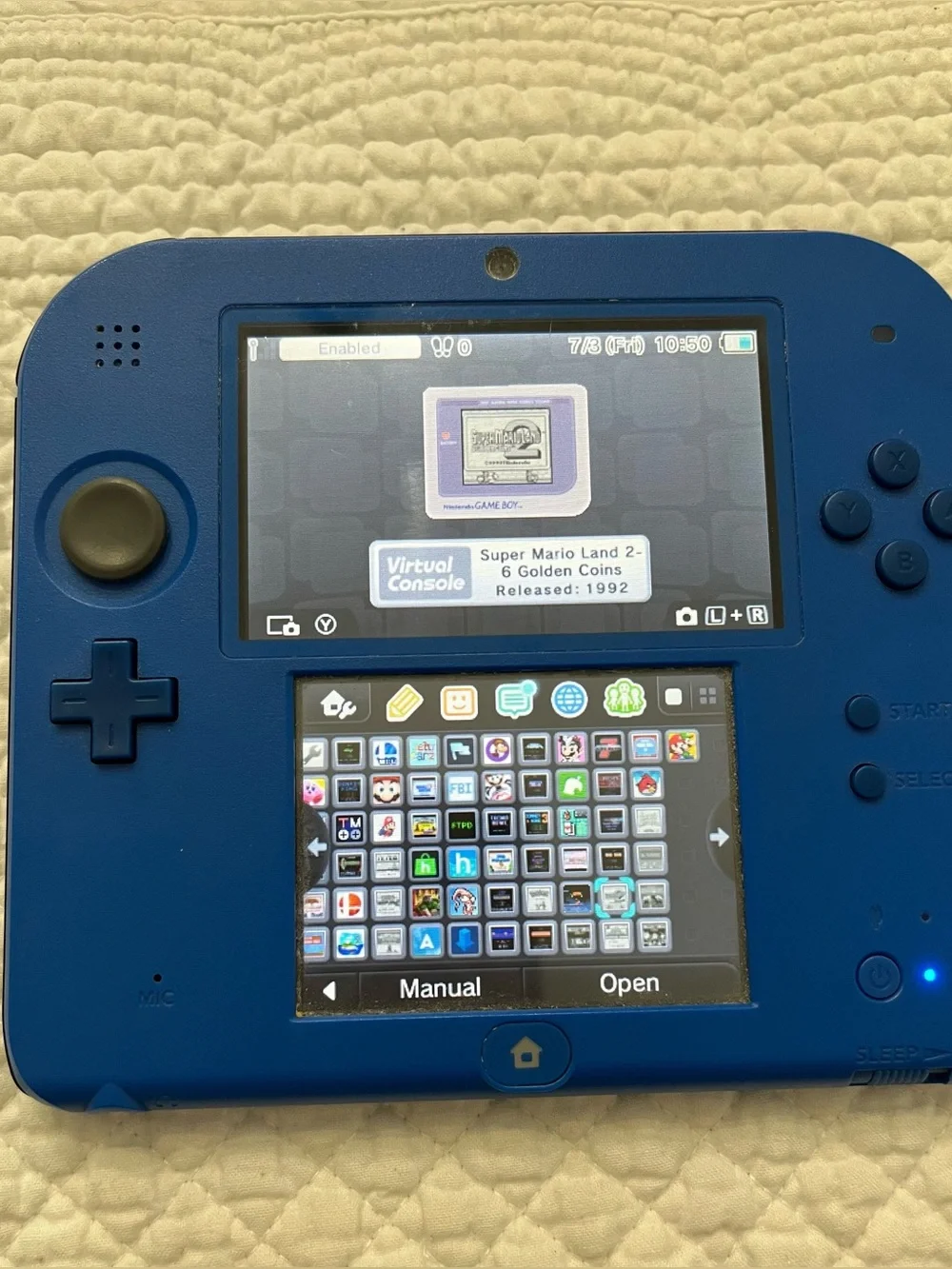 Nintendo 2DS Game console W/Homebrew